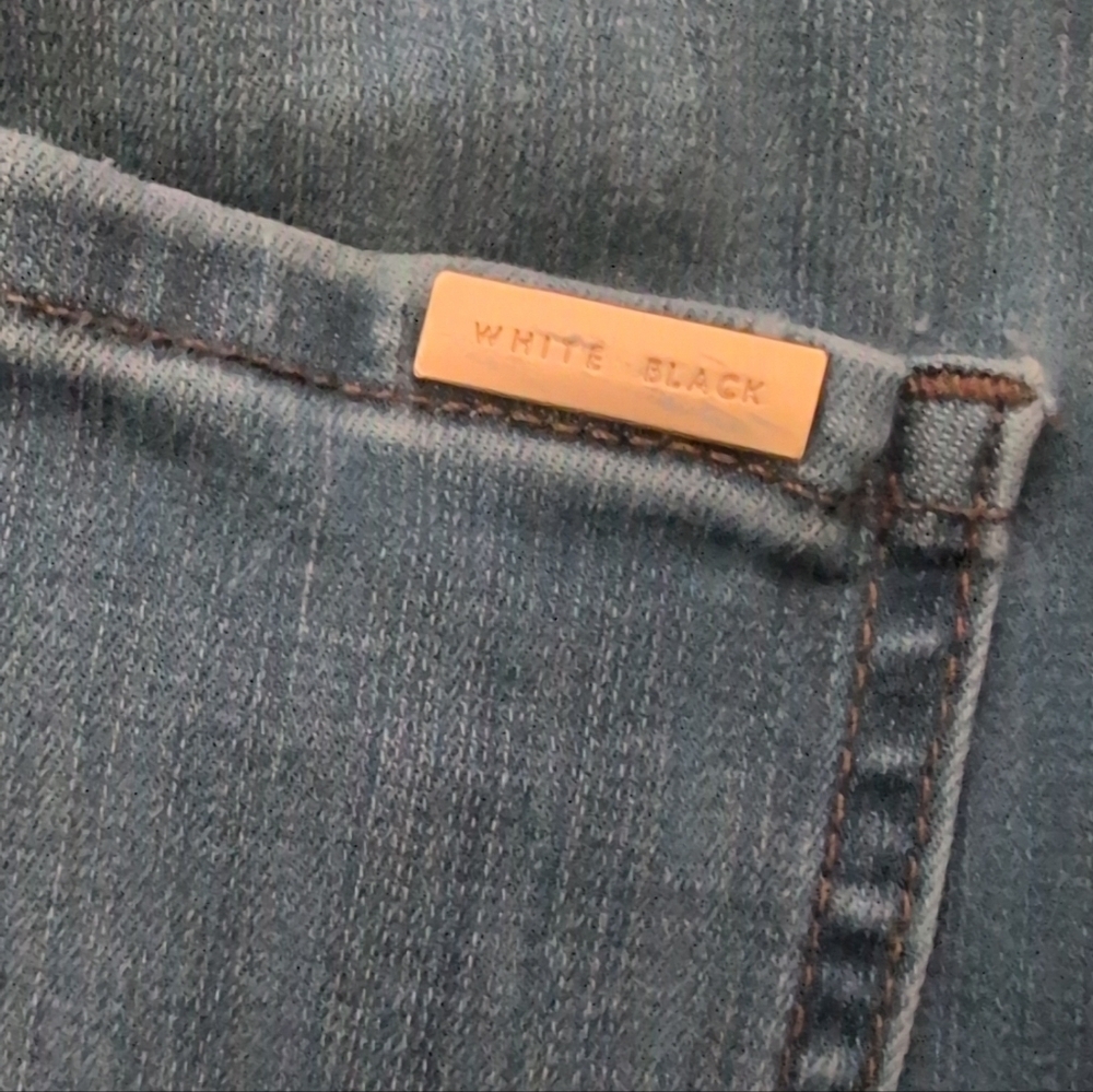 White House Black Market Slim Crop Laser Cut Hem High Waisted Everyday Soft Jean - Picture 9 of 9
